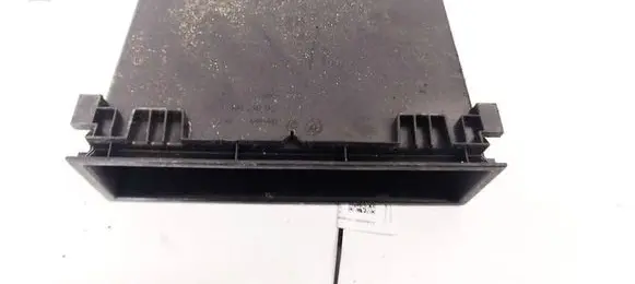 Volkswagen Golf IV Glove box 1J0857058B