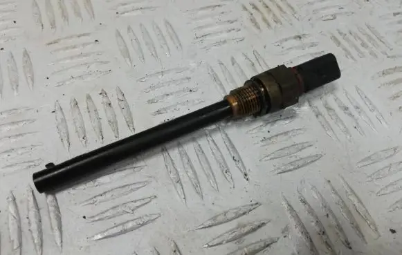 Ford Mondeo MK V Oil level sensor 9804663580 63580