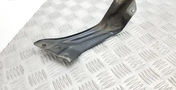Volkswagen Scirocco Fender mounting bracket 1K8821136