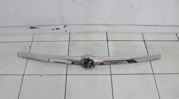 Opel Adam Tailgate trim 