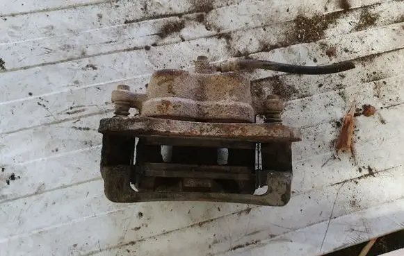 Hyundai Santa Fe Front brake caliper NOCODE