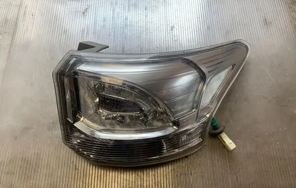Mitsubishi Outlander Rear/tail lights 8330A790 F114001119 A790201406132069
