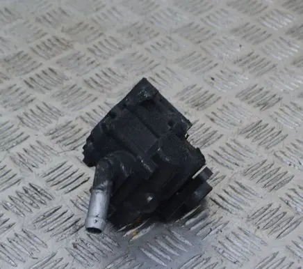 Audi A8 S8 D3 4E Power steering pump 4E0145156B
