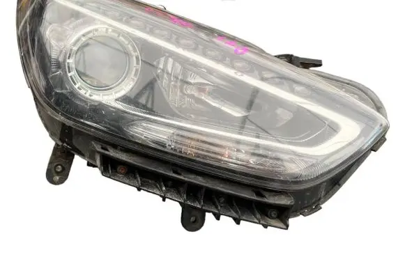 Hyundai i40 Headlight/headlamp 921023zxxx