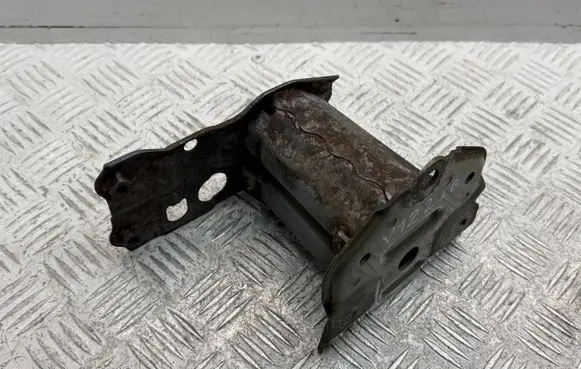 Toyota Verso Rear bumper shock impact absorber/damper 520150F020