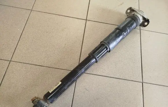 Rear shock absorber/damper