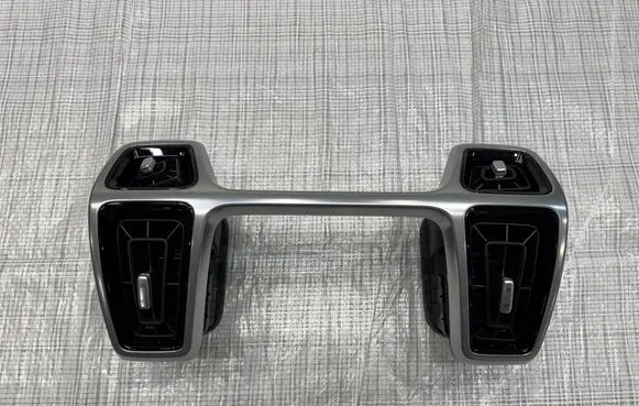 KIA Sorento IV Rear air vent grill 