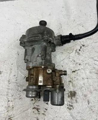 BMW 5 E60 E61 Fuel injection high pressure pump 751945811