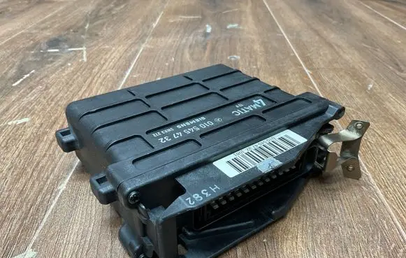 Mercedes-Benz E W124 Other control units/modules 0105454732