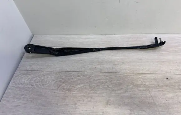 Volkswagen Touareg II Front wiper blade arm 7P0955409B