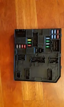 Renault Espace V (RFC) Fuse box set 284B68149R