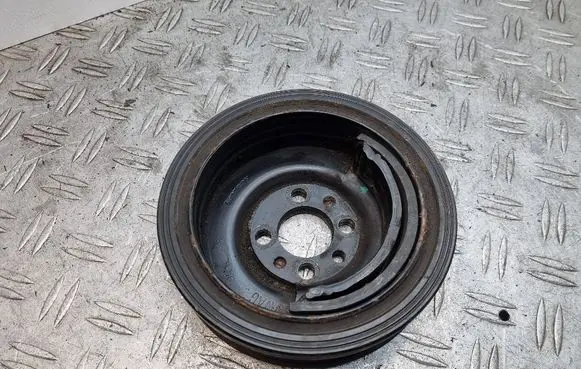 Seat Ibiza IV (6J,6P) Crankshaft pulley 045105243D