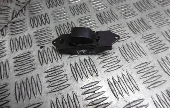 Mitsubishi Colt Quarter vent window switch 98078401AA0