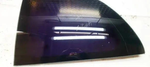 Volkswagen Golf IV Rear side window