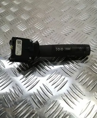 Opel Insignia A Indicator stalk 13500692 82030110110