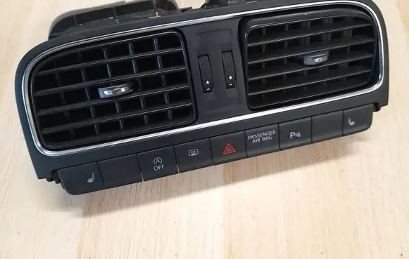 Volkswagen Polo V 6R Dash center air vent grill 6C0819728A