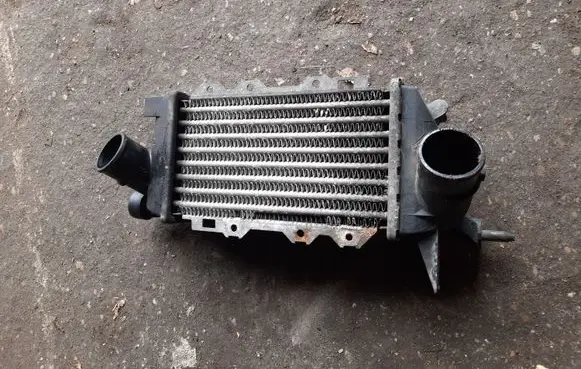 Opel Vectra B Intercooler radiator 52475657