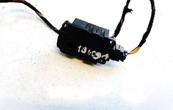 Audi A7 S7 4G Air flap motor/actuator cz1139300854