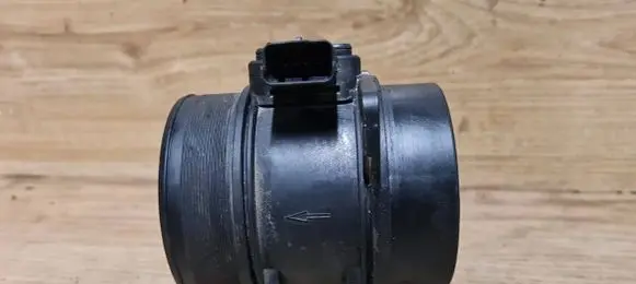 Volvo V50 Mass air flow meter 9645948980