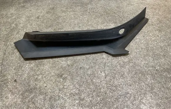 Volvo EX30 Rear/tail light trim molding 80000411 574319
