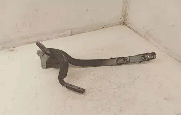 Volkswagen Touareg I Tailgate/trunk/boot hinge 7L6827301B