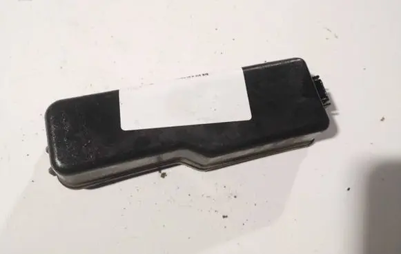 Toyota Avensis T250 Fuse box cover 8386p1