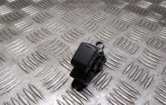Nissan Qashqai+2 Electric window control switch 25411BR00A