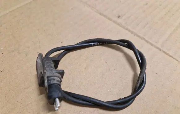 Volkswagen Golf II Front ABS sensor wiring 191971413A