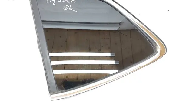 Volkswagen Tiguan Allspace Rear side window 5NN845041F