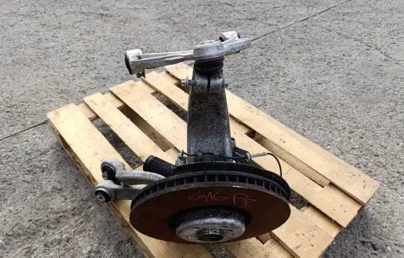 BMW 8 G16 Front wheel hub spindle knuckle