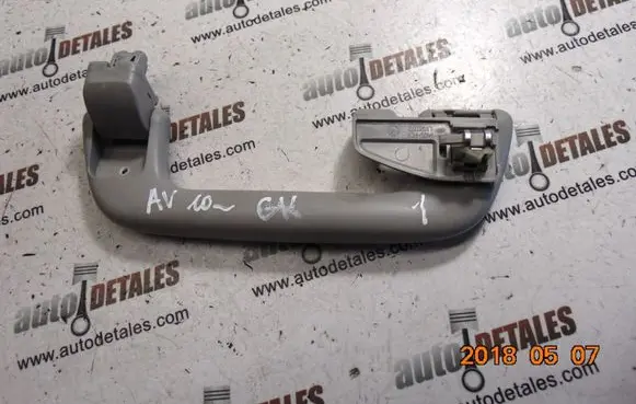 Toyota Avensis T270 Rear interior roof grab handle