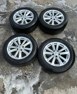 Nissan Qashqai R17 alloy rim 403004EA1B