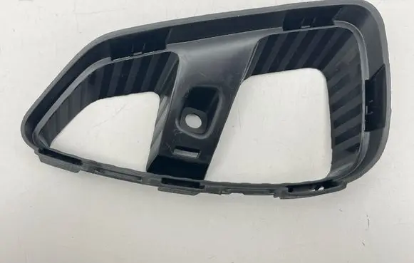 Renault Captur II Front bumper lower grill 261A31728R
