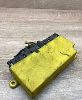 Mercedes-Benz E W124 Comfort/convenience module 1248203126 05072012