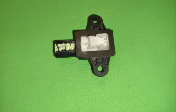 Ford B-MAX Airbag deployment crash/impact sensor DG1314C676AA 979078190 18919901