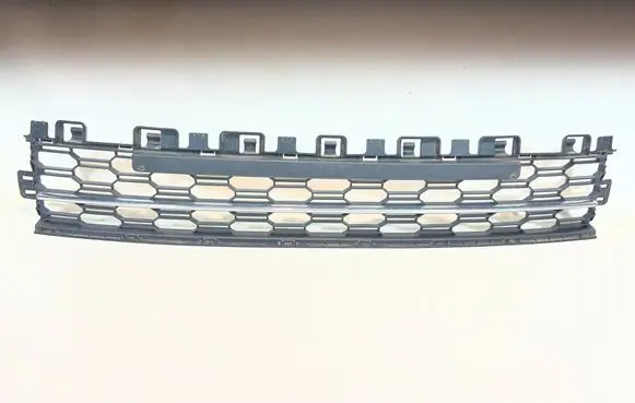 Skoda Octavia Mk4 Front bumper lower grill 5E3853677