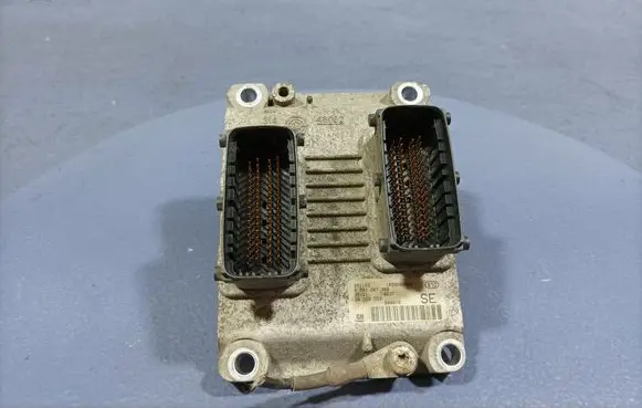 Opel Astra G Engine control unit/module ECU 55350553