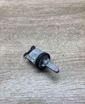 Volkswagen Touran I Interior temperature sensor 1K0907543A