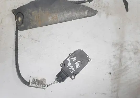Renault Talisman Radiator active air flap actuator A24041153212