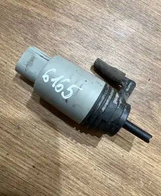 BMW 5 E60 E61 Windscreen/windshield washer pump 6934159