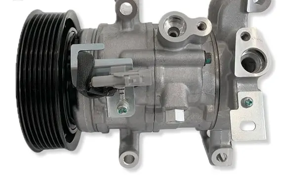 Toyota Fortuner an160 Air conditioning (A/C) compressor (pump) XI4472802750 XI4472802720 883100KB60