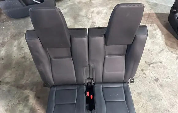 Land Rover Discovery Sport Third row seats