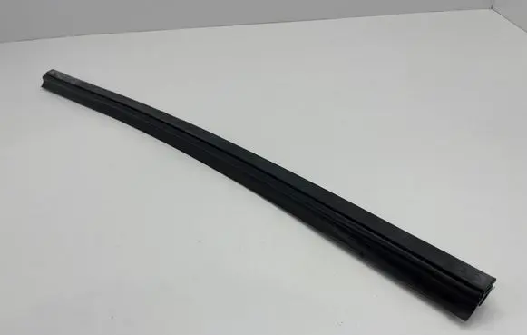 Jaguar XK8 - XKR Rubber seal front coupe door window 