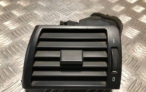 BMW 3 E46 Dashboard side air vent grill/cover trim 369701 64228361897