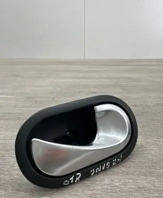 Renault Megane II Front door interior handle 8200028486