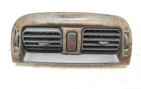 Mazda 626 Dash center air vent grill GM933 GM932