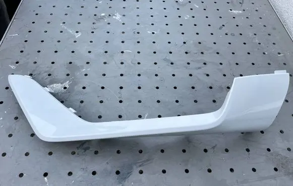 Volvo XC90 Front bumper splitter molding 31694567