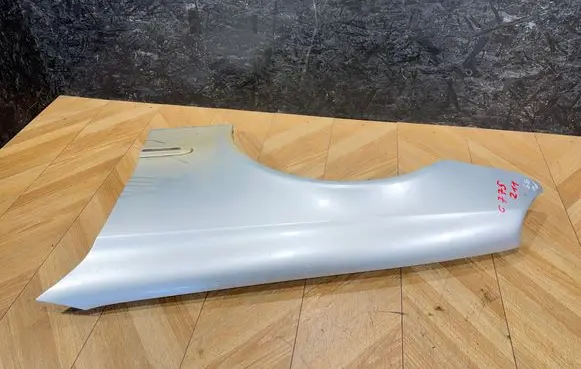 Mercedes-Benz E W211 Fender 