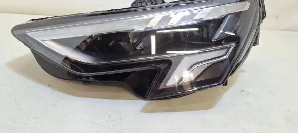 Audi A3 8Y Headlight/headlamp 8Y0941033