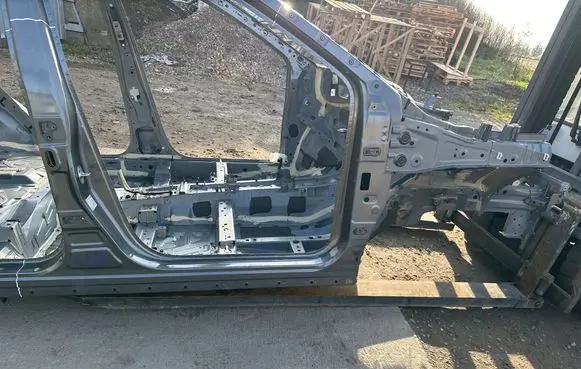 Nissan X-Trail T33 Front quarter panel 